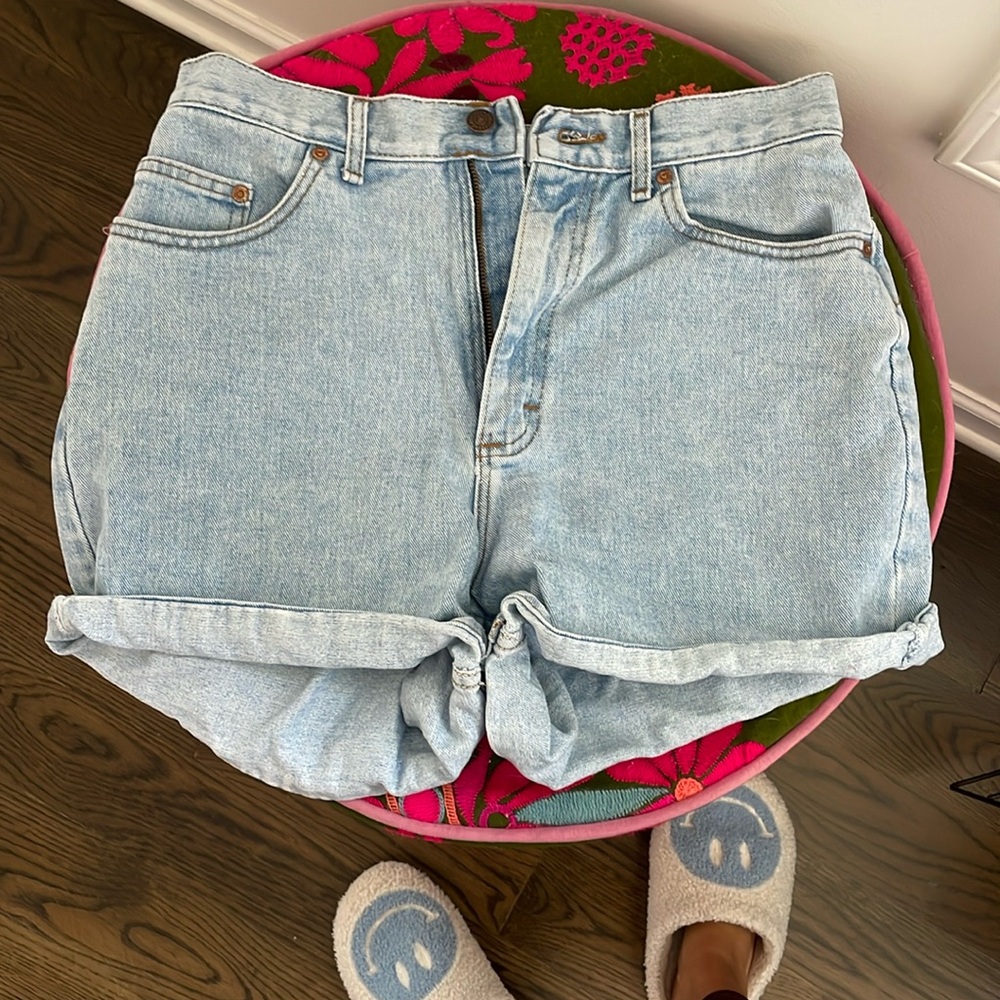 Levi Overside Jean Shorts